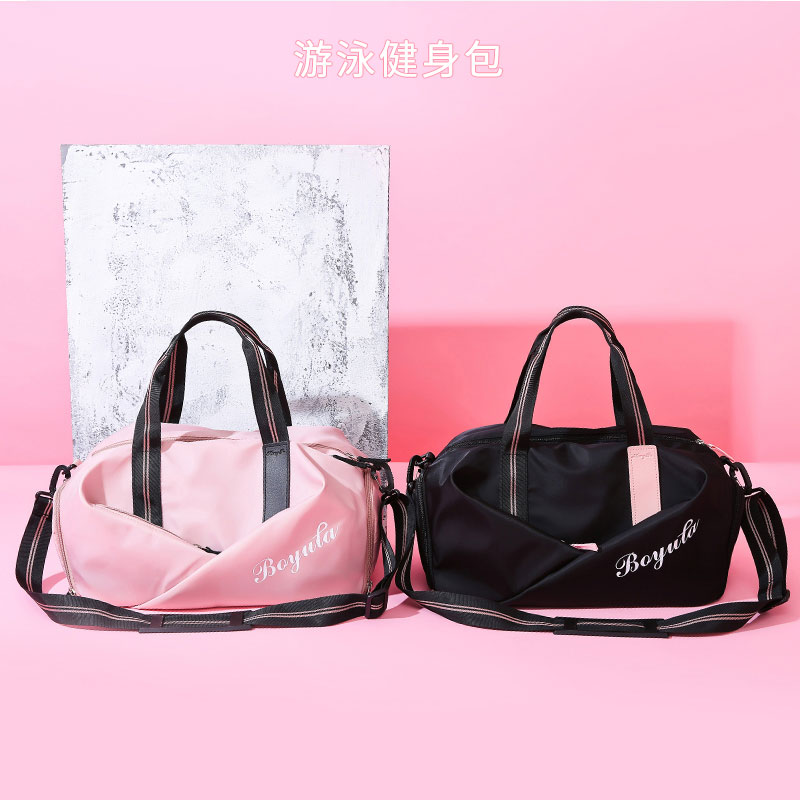 スポーツバッグ