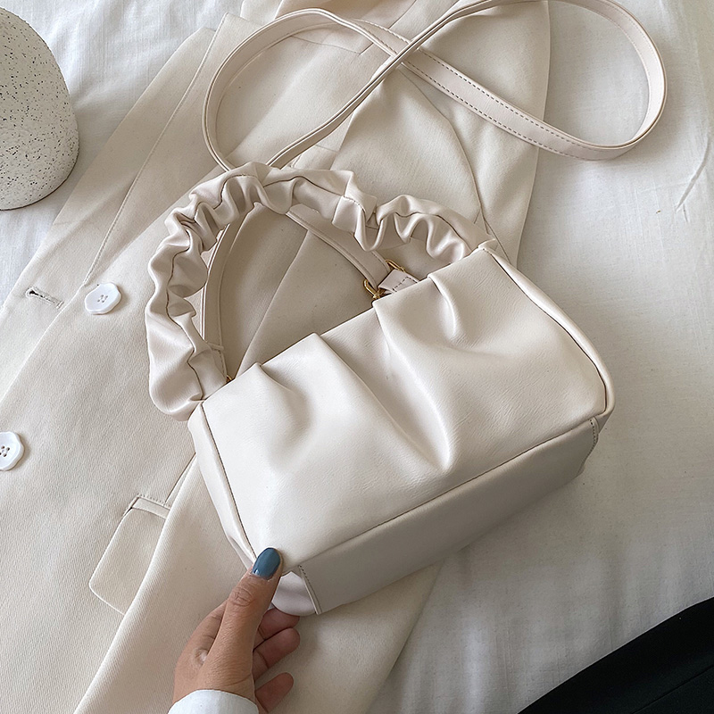 ショルダーバッグ