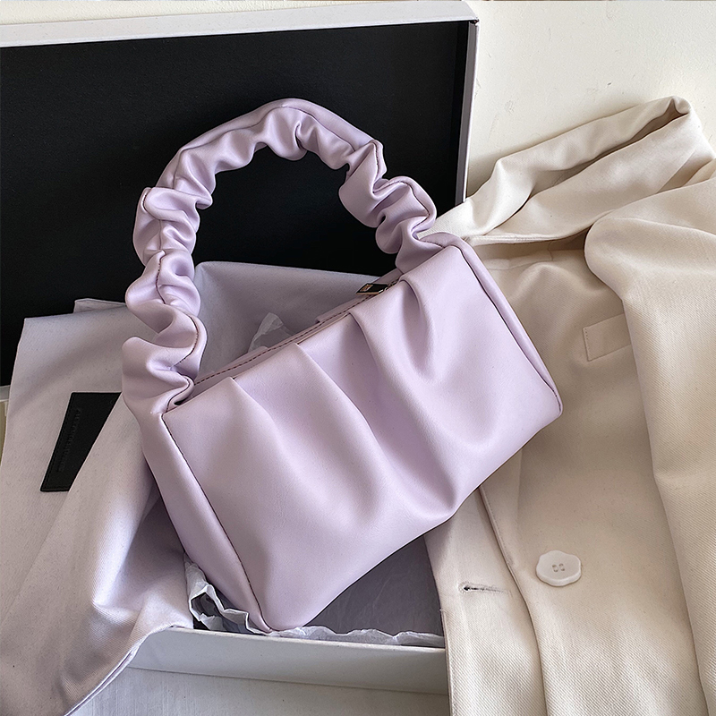 ショルダーバッグ