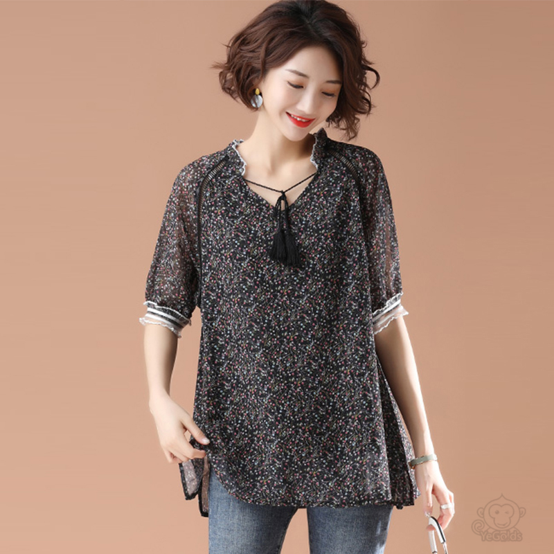 プラスサイズのフリンジトップ