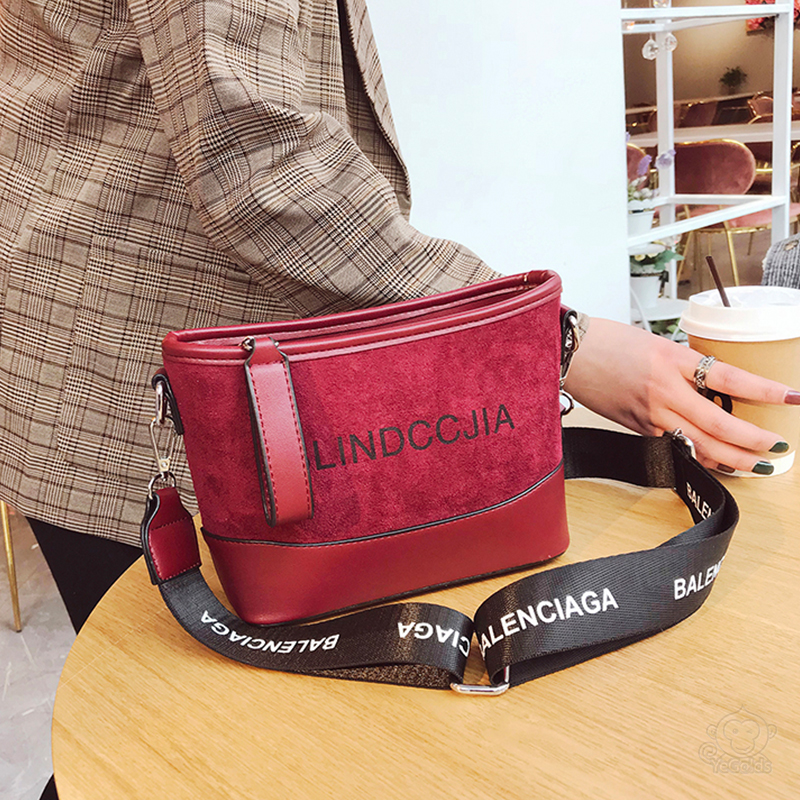 レディースショルダーバッグ