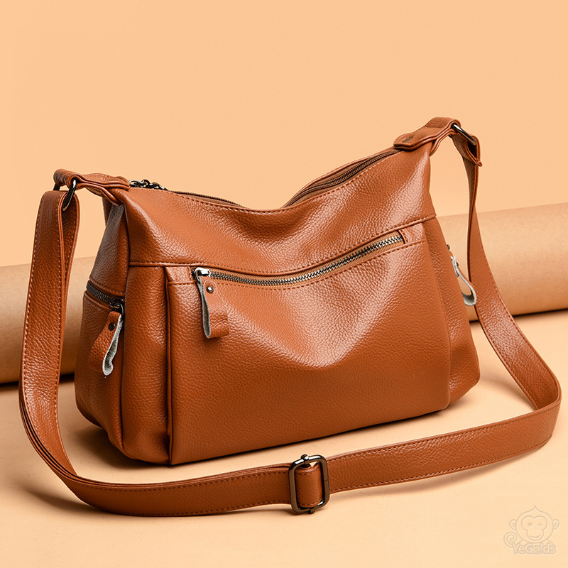 ソフトレザーショルダーバッグ