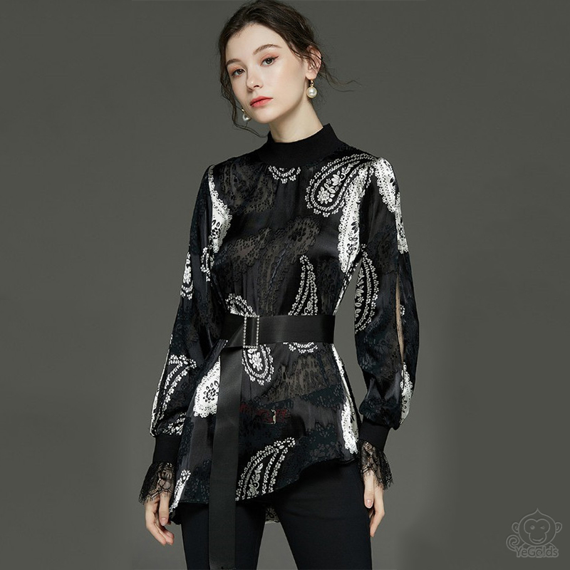 レースブラウス