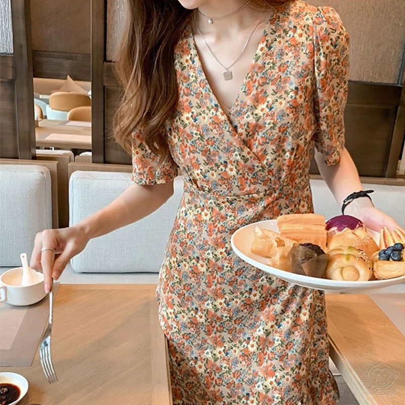 Vネックフローラルドレス