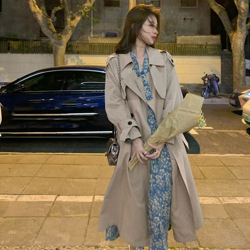 気質ミドル丈トレンチコート